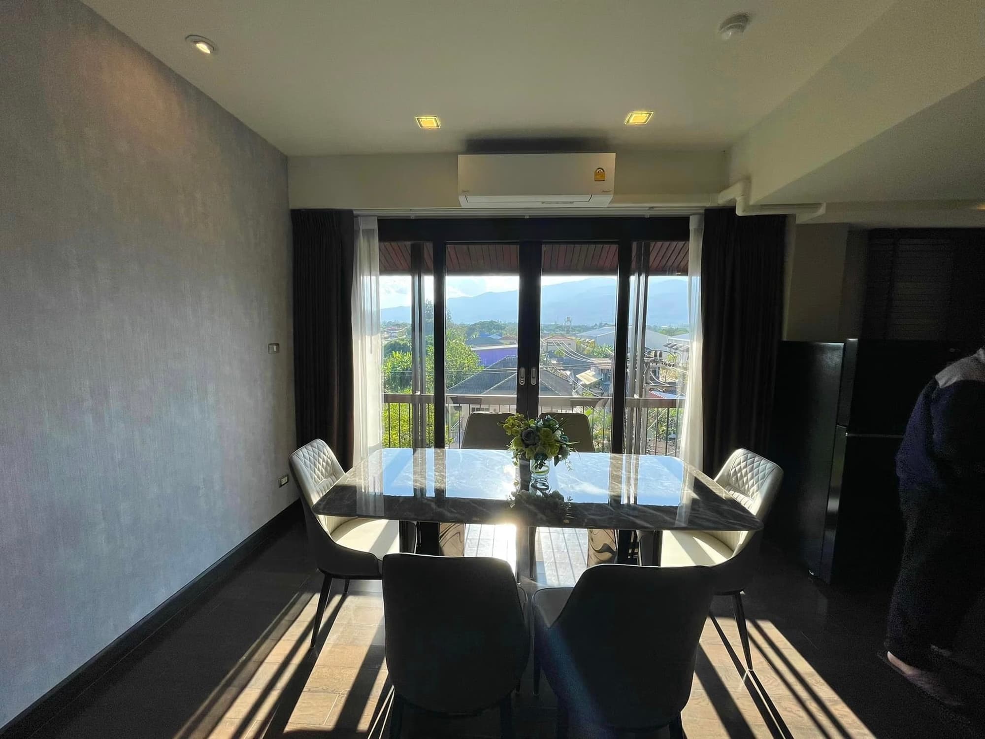 Hotel for Rent Next To Ping River - Image 15