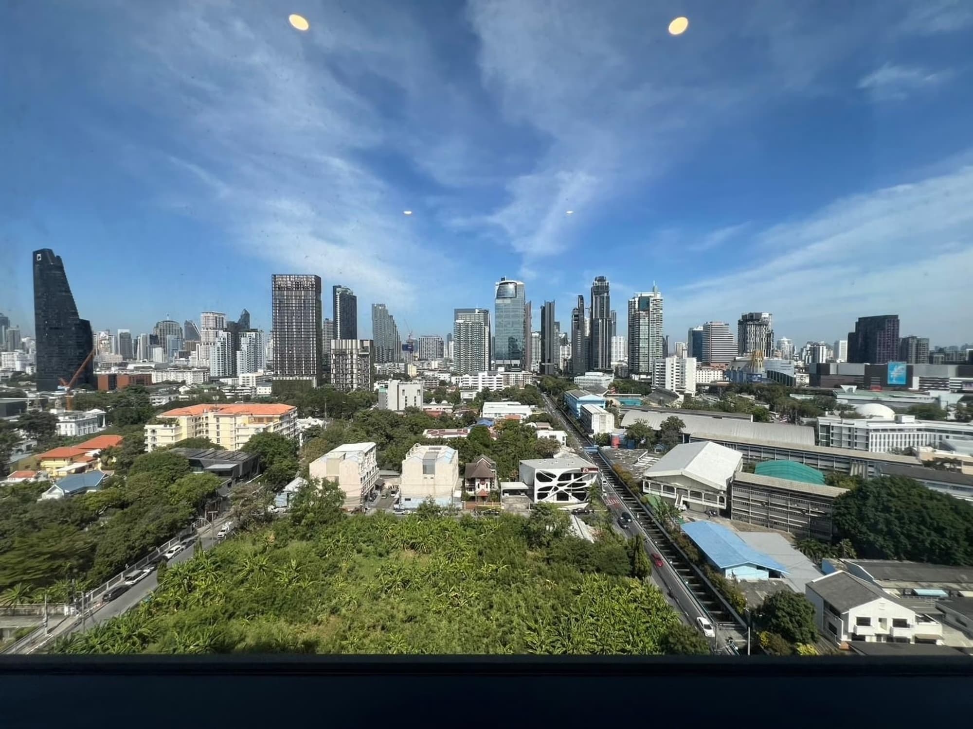 1 Bed Condo for Rent in Phra Khanong - Image 9