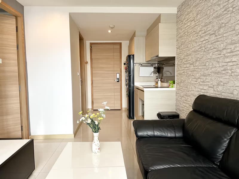 1 Bed Condo for Sale  Near Ekkamai BTS