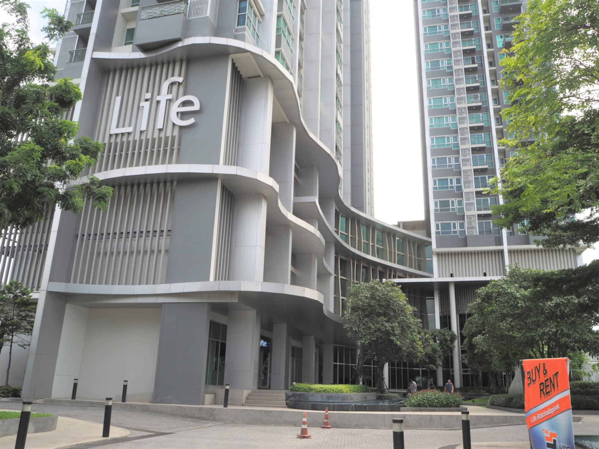2 ห้องนอน undefined สำหรับ ขายและจำหน่าย ใกล้ Huai Khwang MRT - Image 10