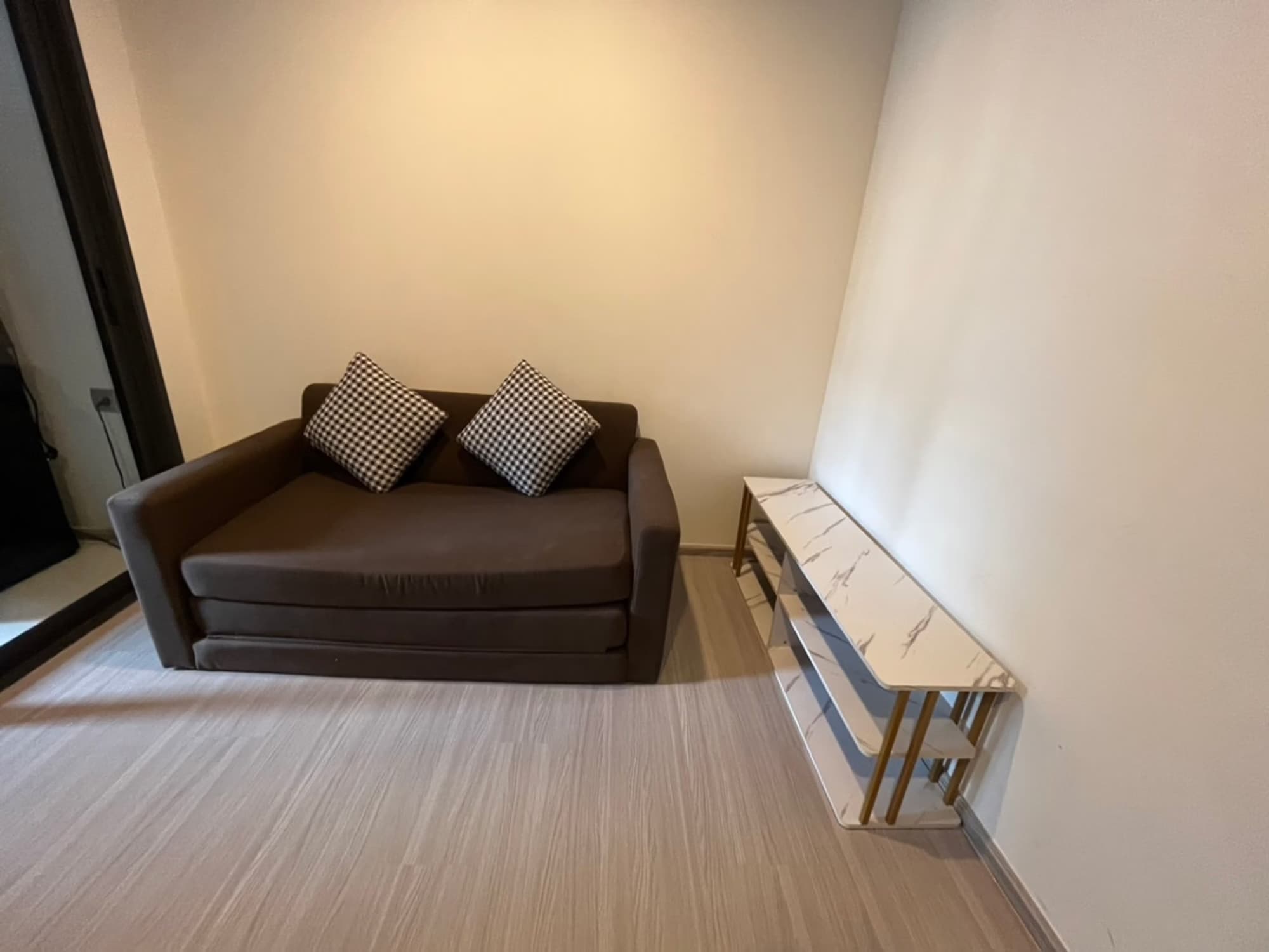 1 Bed Condo for Sale  Near Phetchaburi MRT - Image 2