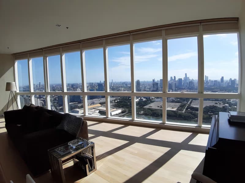 3 Bed Condo for Rent in Khlong Toei