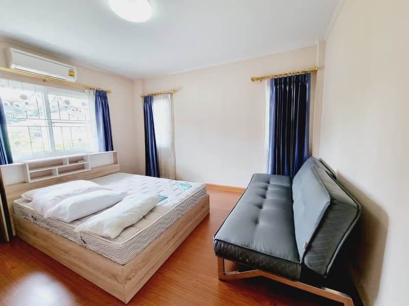 4 Bed House for Rent in Mueang Chiang Mai District