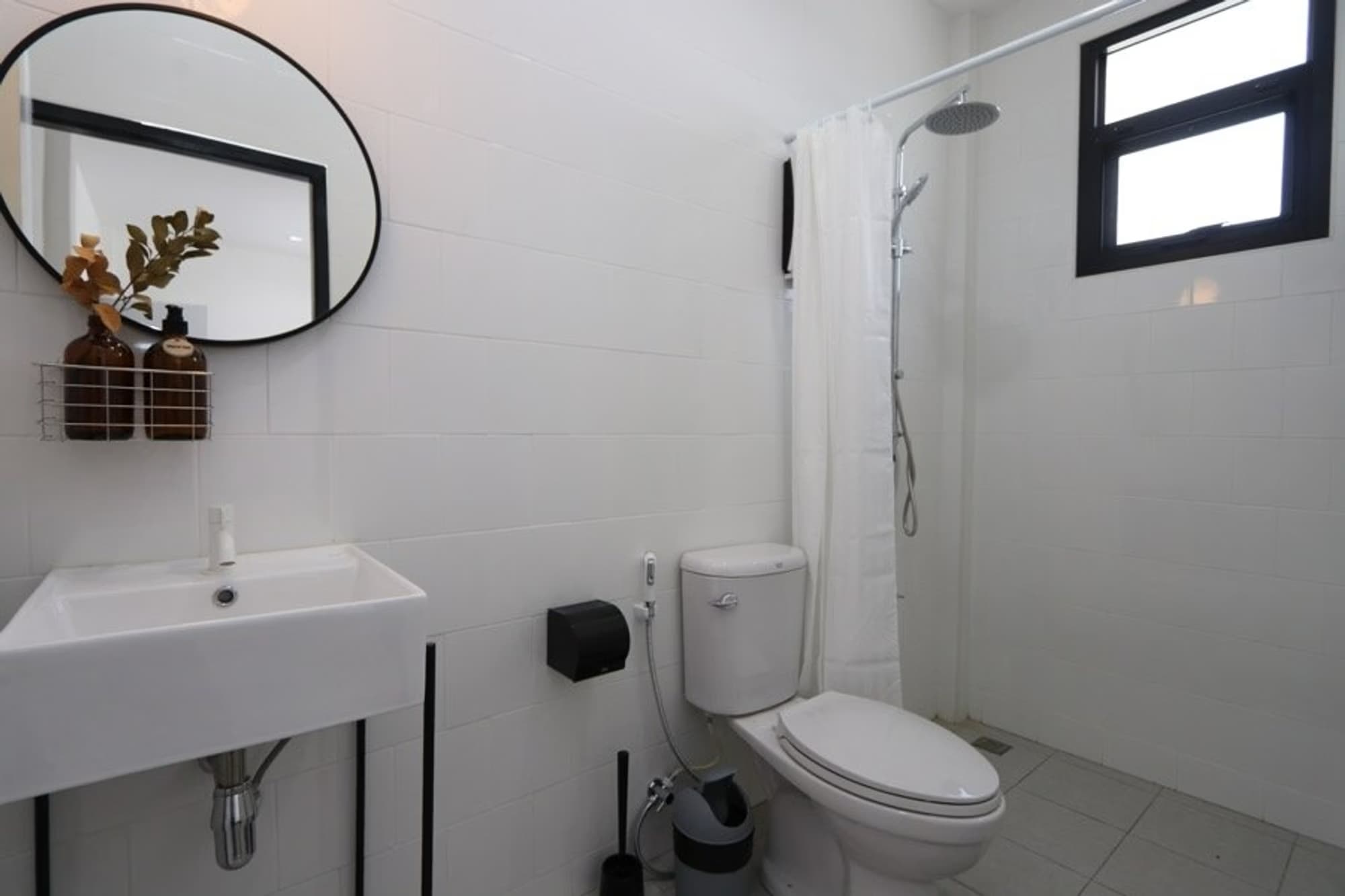  - Image 11