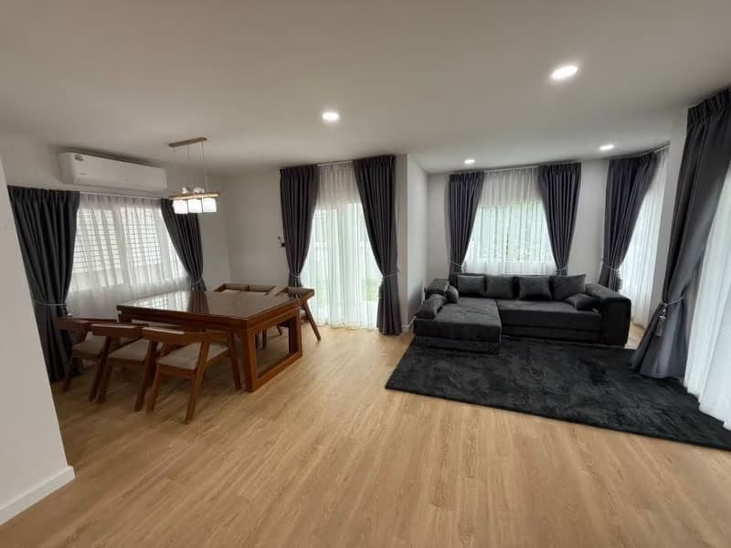 5 Bed House for Rent and Sale in Mueang Chiang Mai District