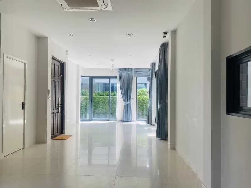 8 Bedroom undefined