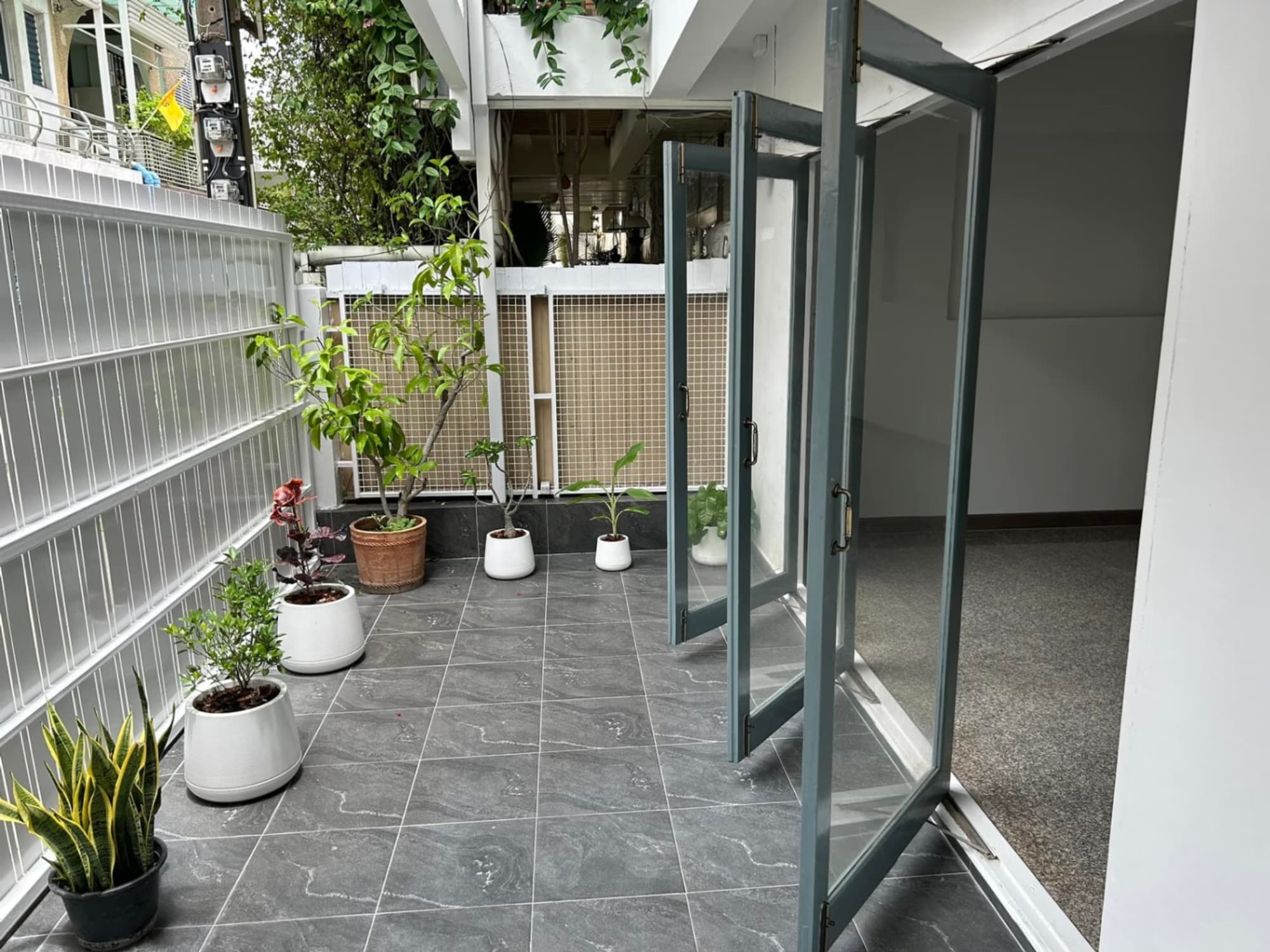 3 Bedroom House - Image 2
