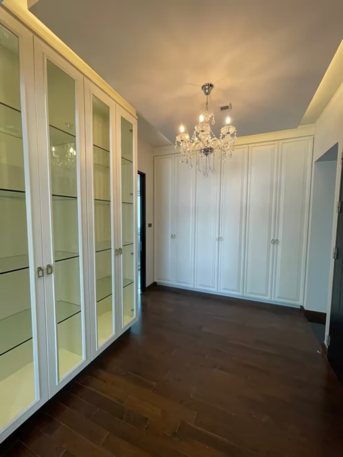 4 Bedroom House - Image 10