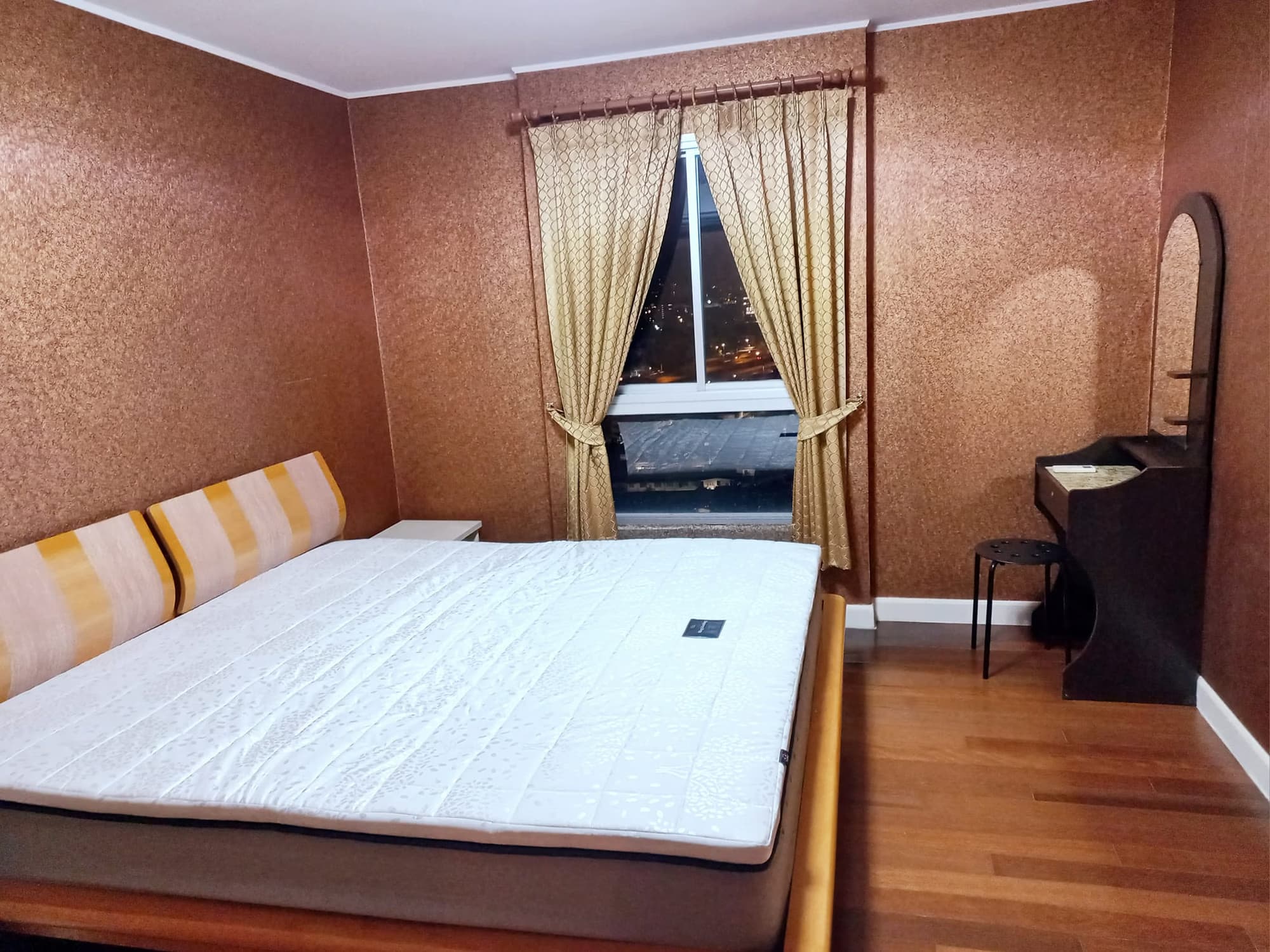 2 Bed Condo for Rent in Yan Nawa - Image 14