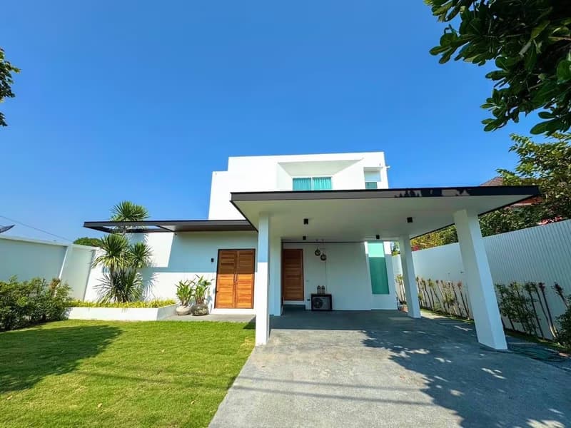 5 Bed House for Rent and Sale in San Sai District