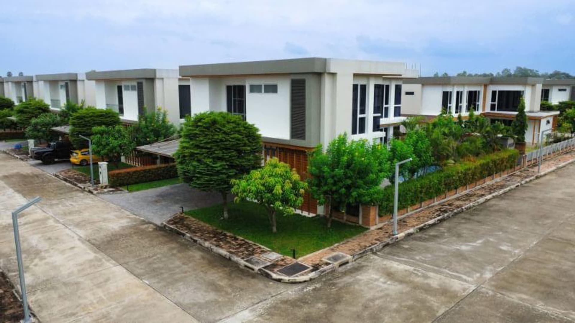 4 卧室 别墅 用于 出租 在 San Kamphaeng - Image 4