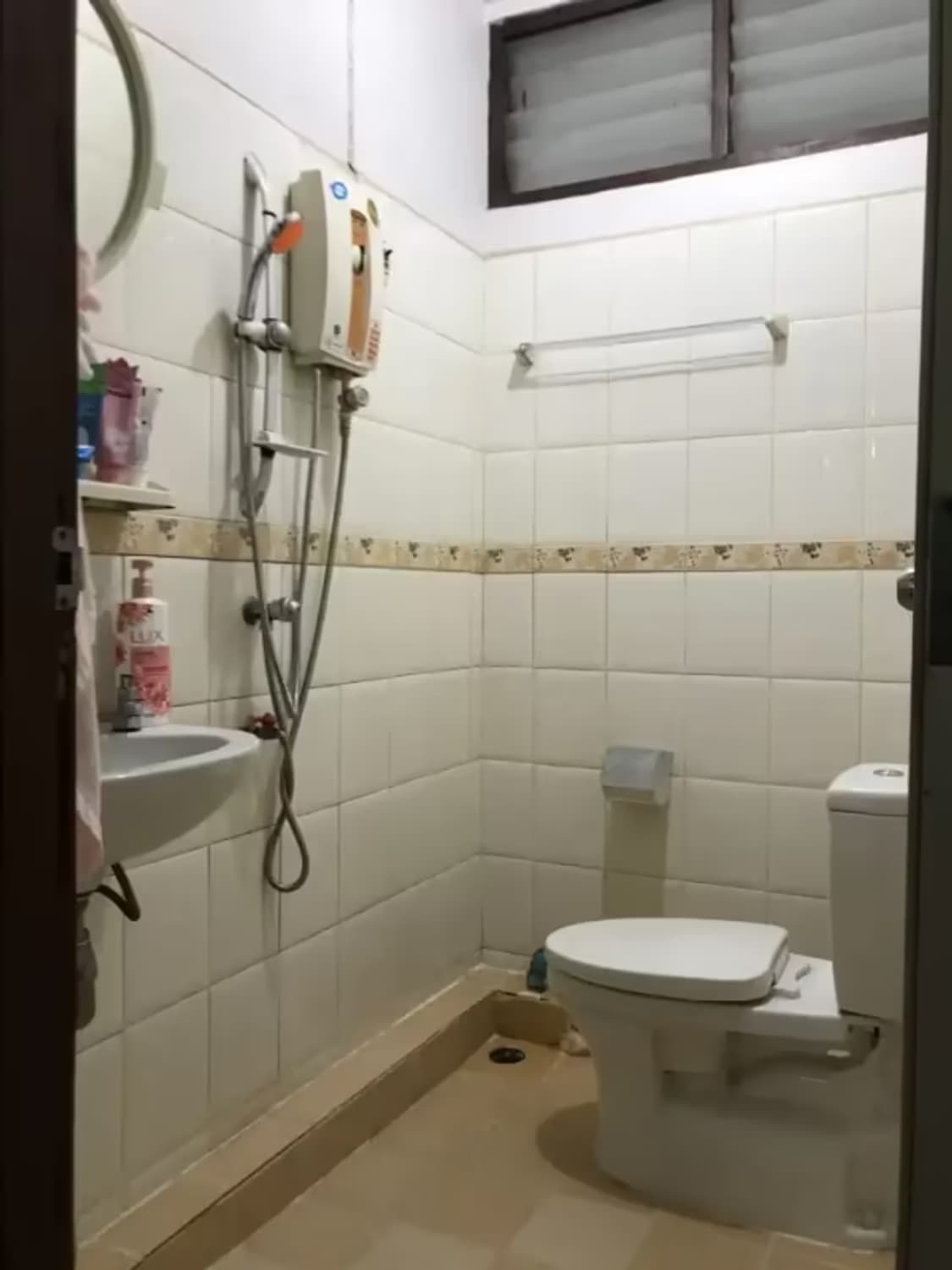 3 Bedroom House - Image 16