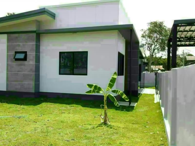 2 Bedroom House