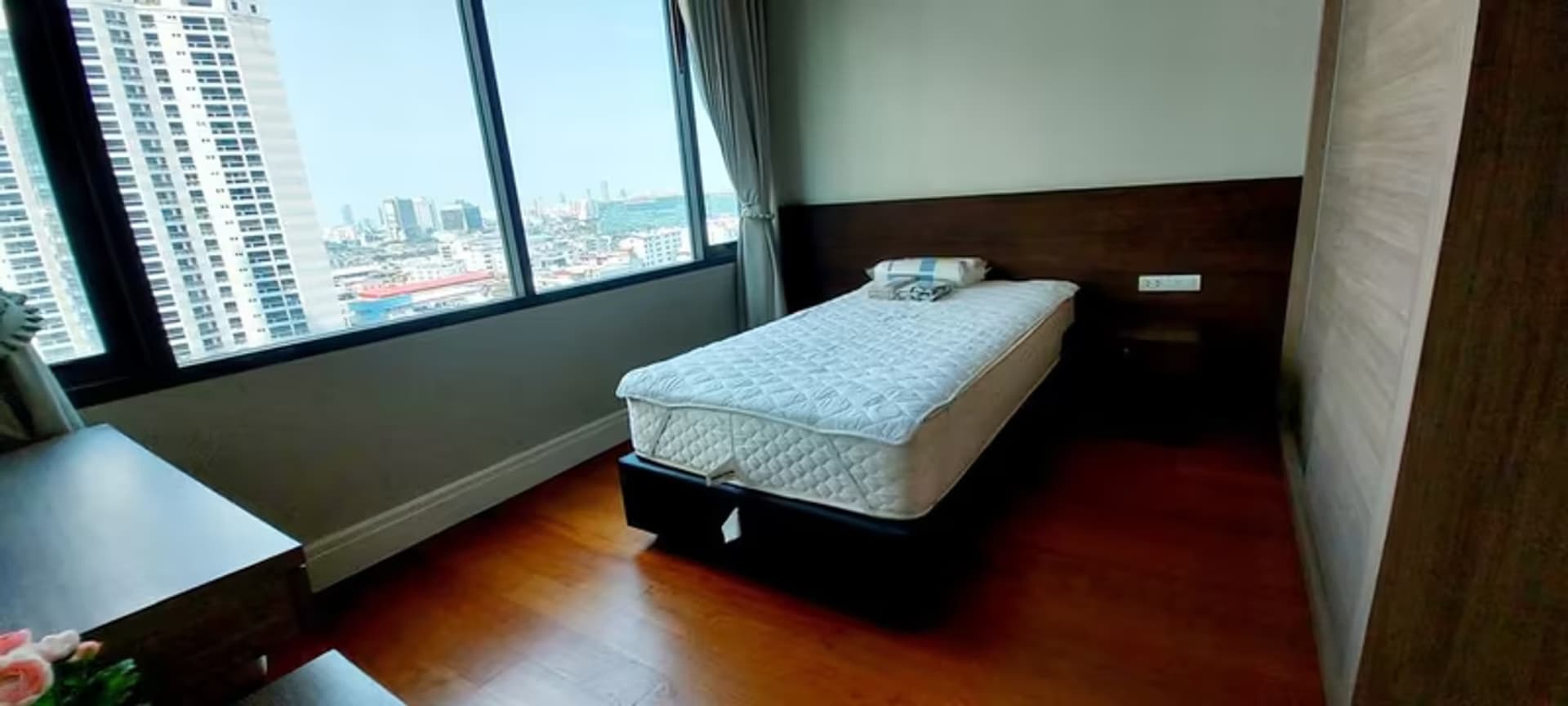  - Image 8