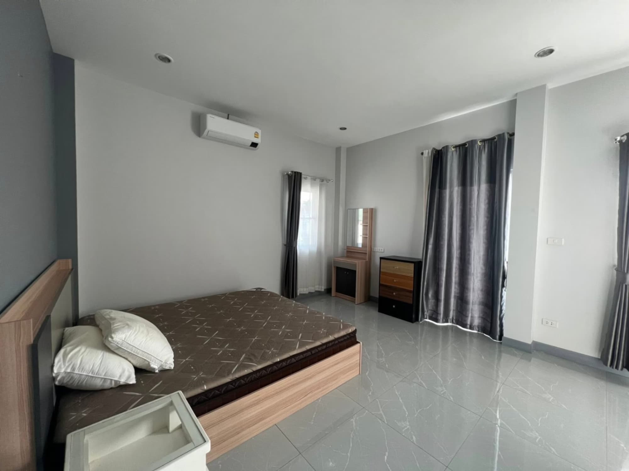 3 Bed House for Rent in Mueang Chiang Mai - Image 10