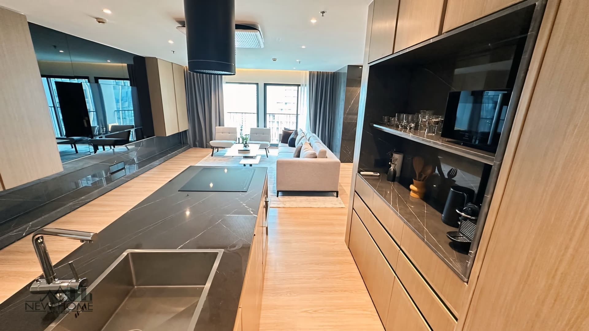 3 Bed Condo for Sale in Khlong Toei - Image 6