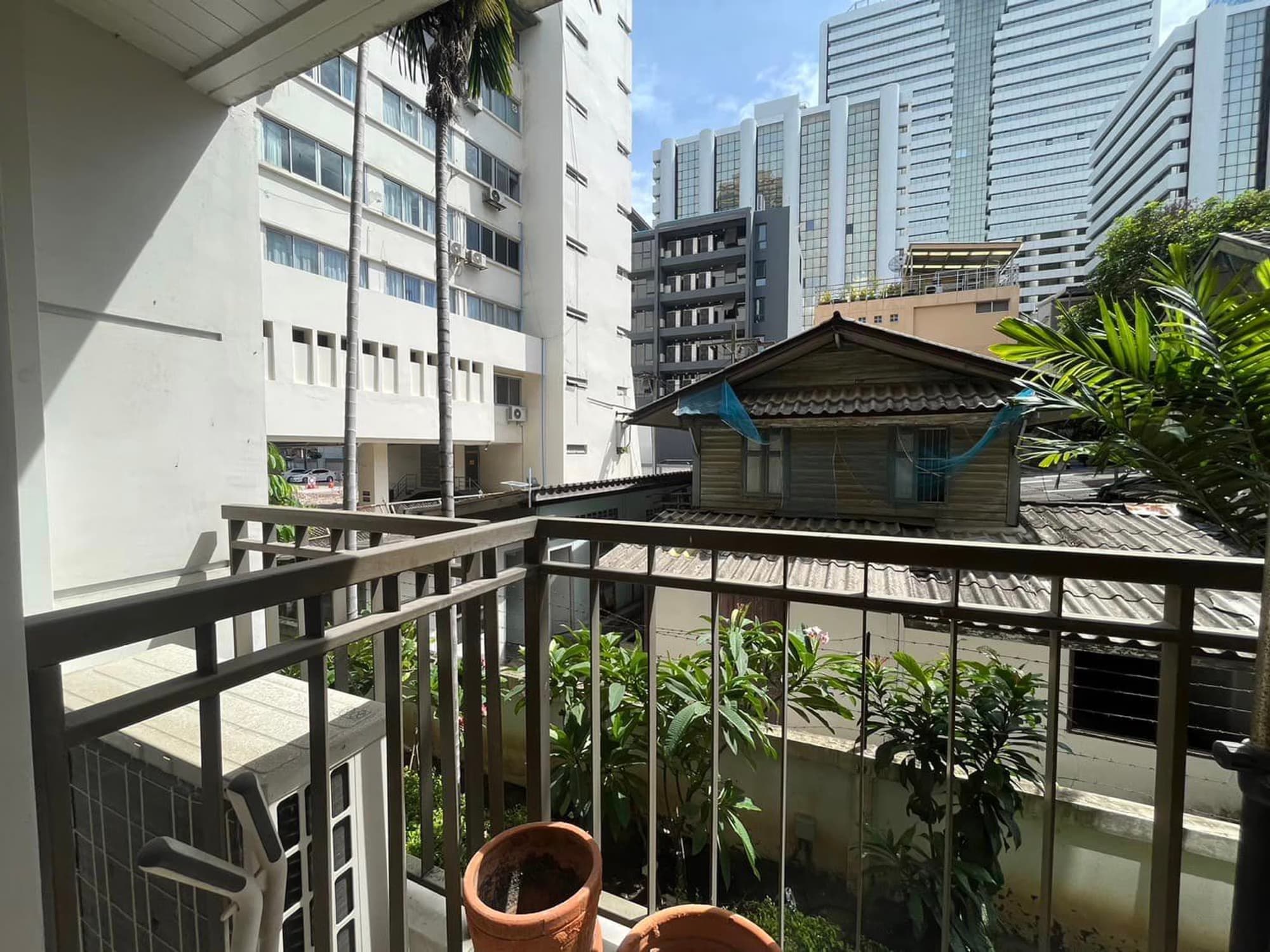 1 Bed Condo for Sale in Bang Rak - Image 6