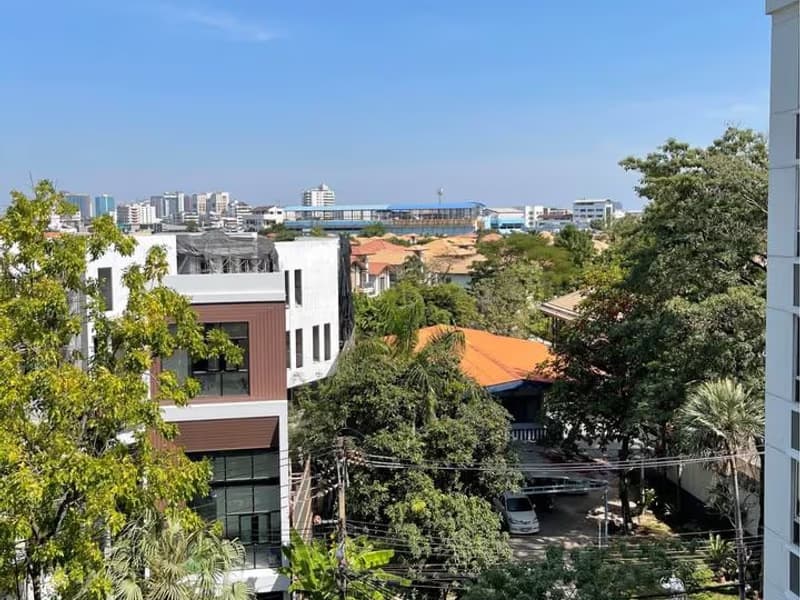 1 Bed Condo for Rent and Sale in Watthana