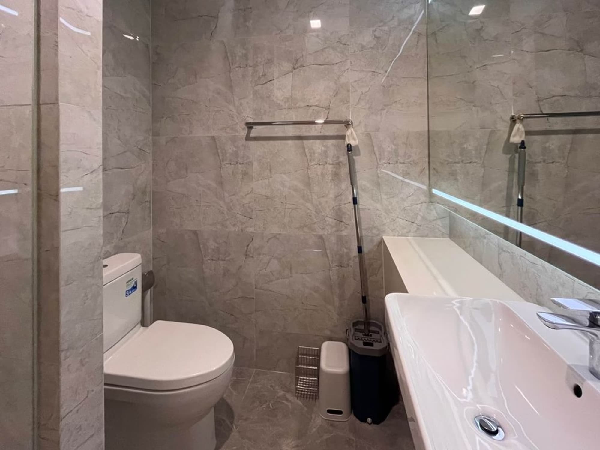 Condo for Sale at Noble Around Sukhumvit 33 - Image 7