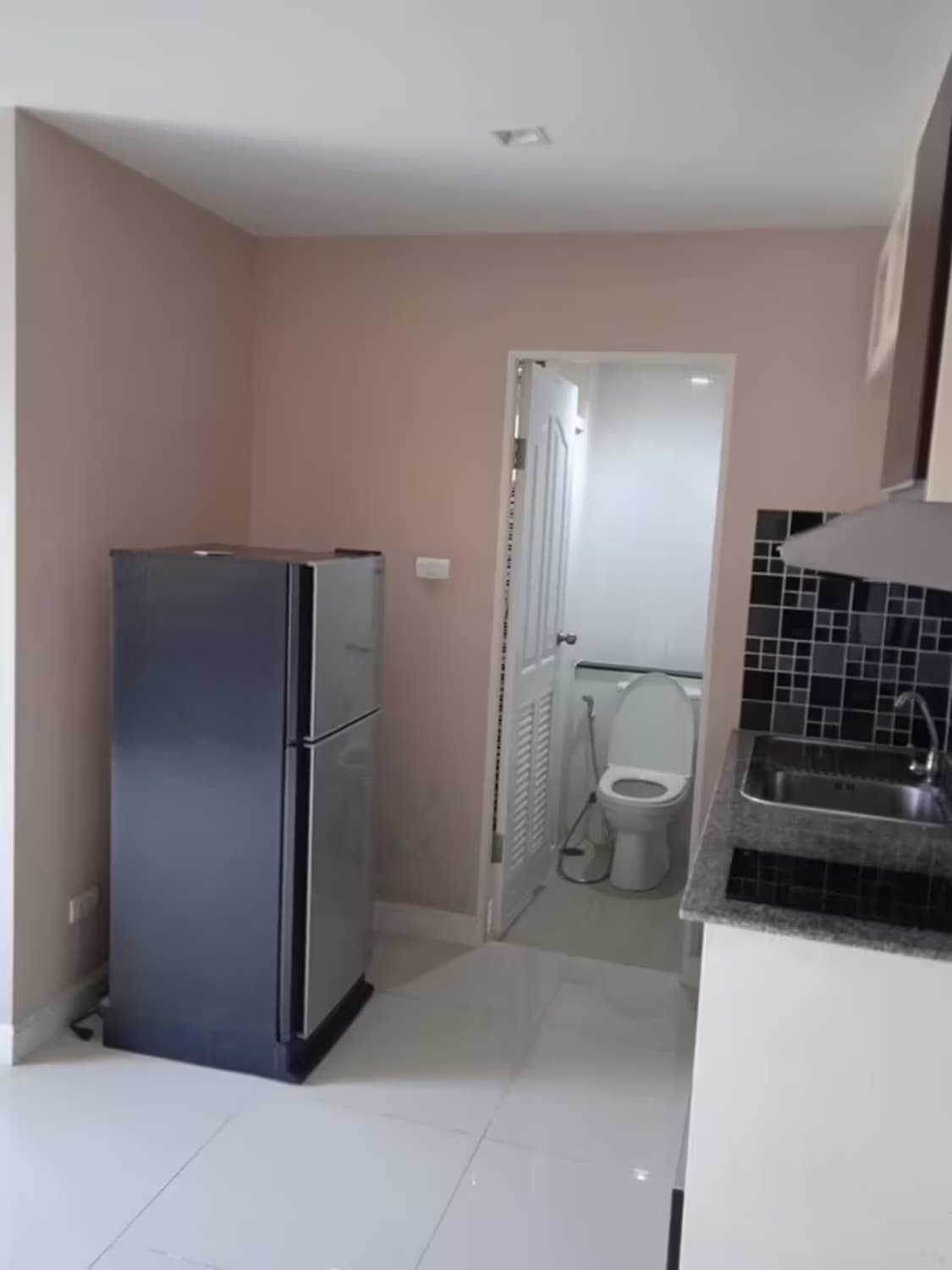 Condo for Rent at The Next 3 - Image 3