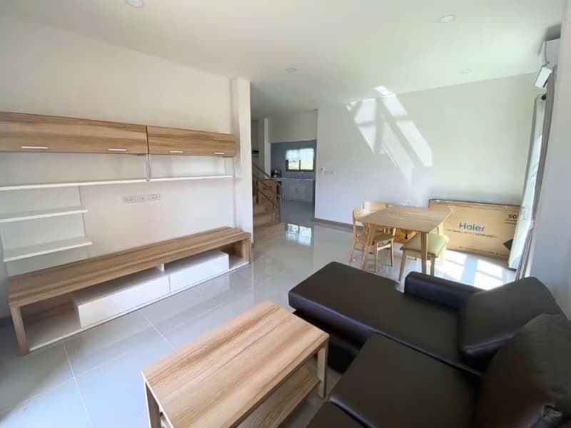 4 Bed House for Rent in Hang Dong