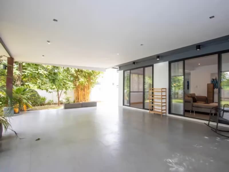 detached_house