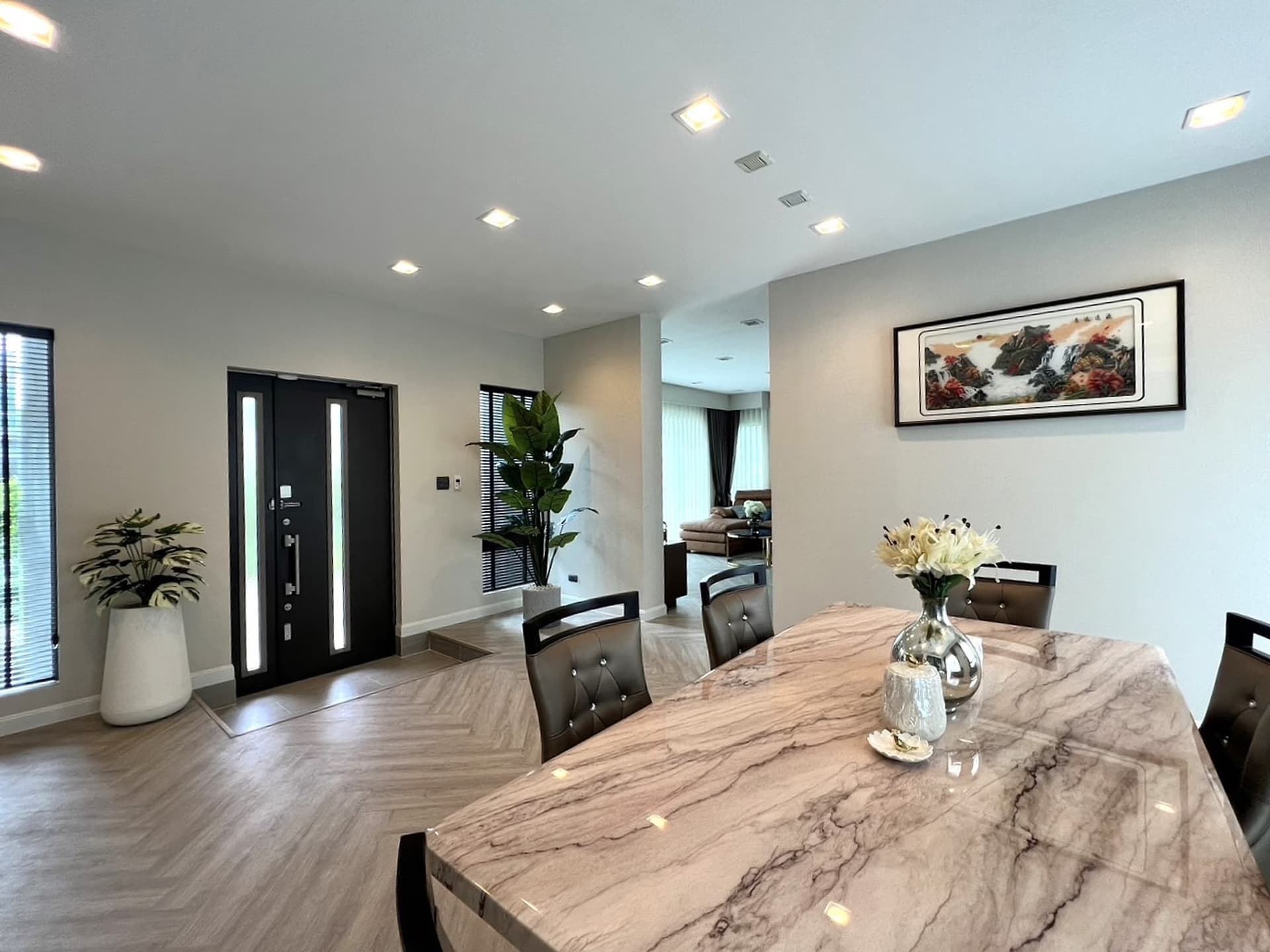 4 Bed House for Sale in Lat Krabang - Image 3