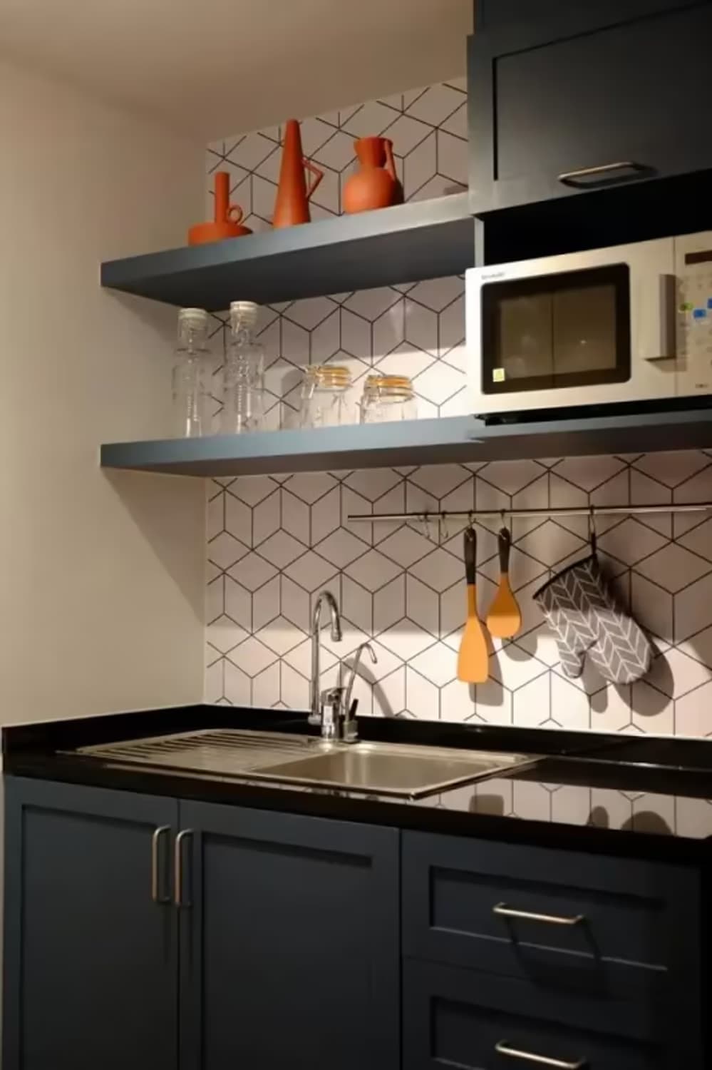 1 Bedroom Condo - Image 6