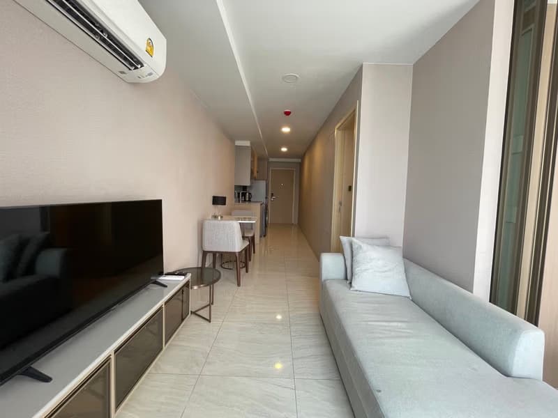 1 Bed Condo for Sale  Near Sukhumvit MRT