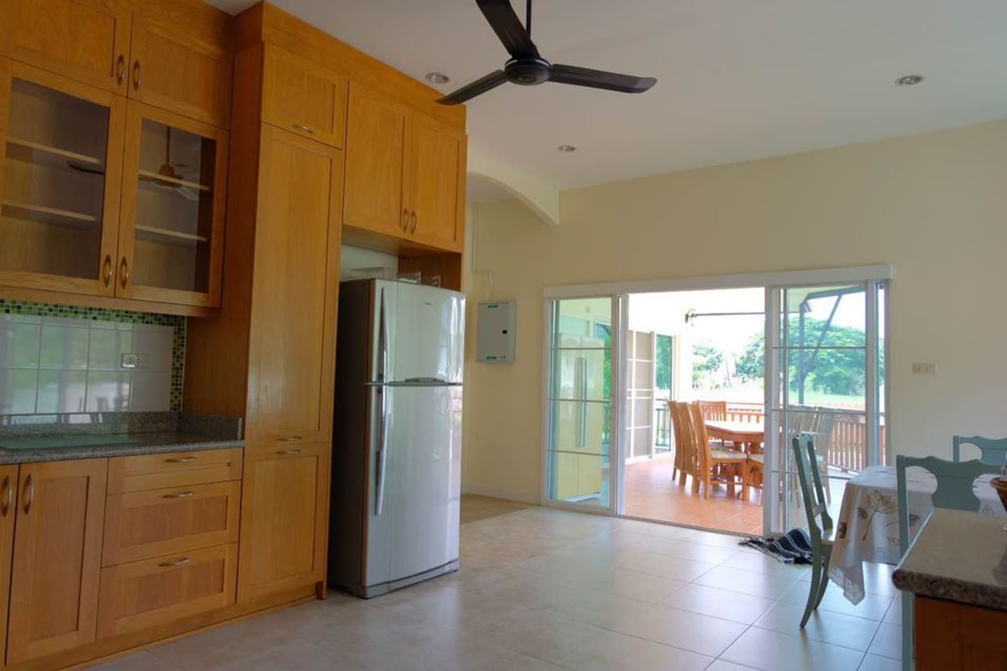 4 Bed House for Rent and Sale in Hang Dong - Image 7