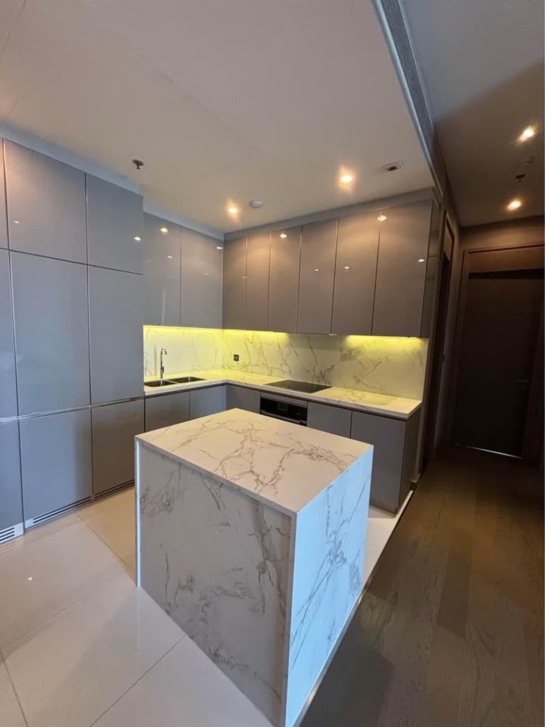 2 ห้องนอน คอนโด สำหรับ ขายและจำหน่าย ใน Huai Khwang - Image 6