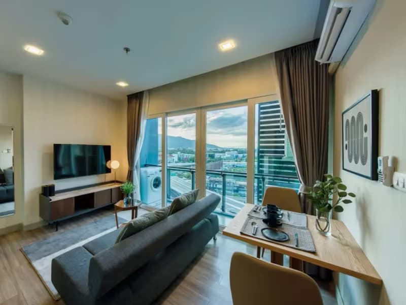 1 Bedroom Condo