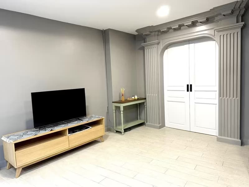 Condo for Rent at Euro Classic Condominium