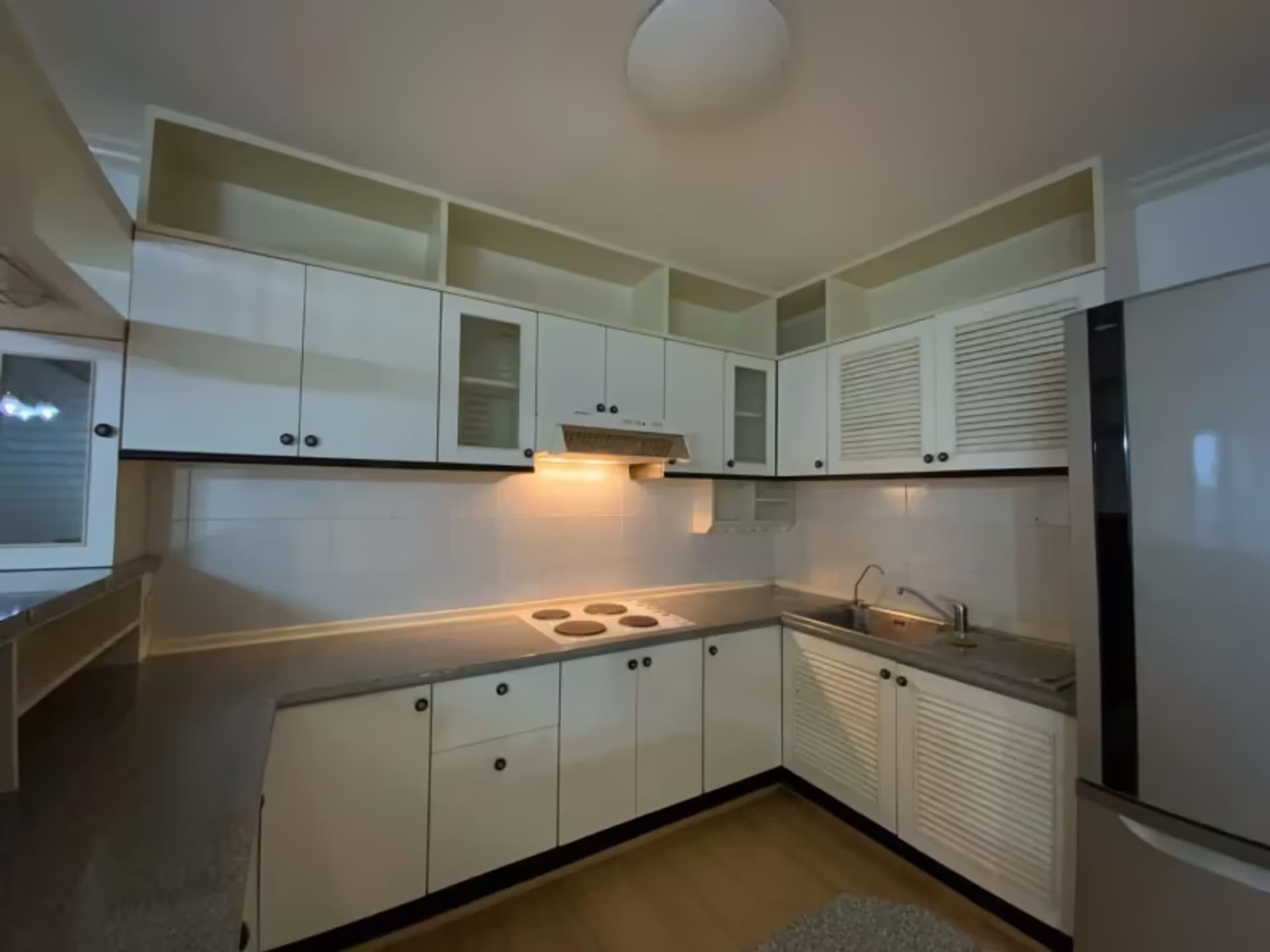 Condo for Rent, Sale at Supalai Place Condominium Sukhumvit 39 - Image 4
