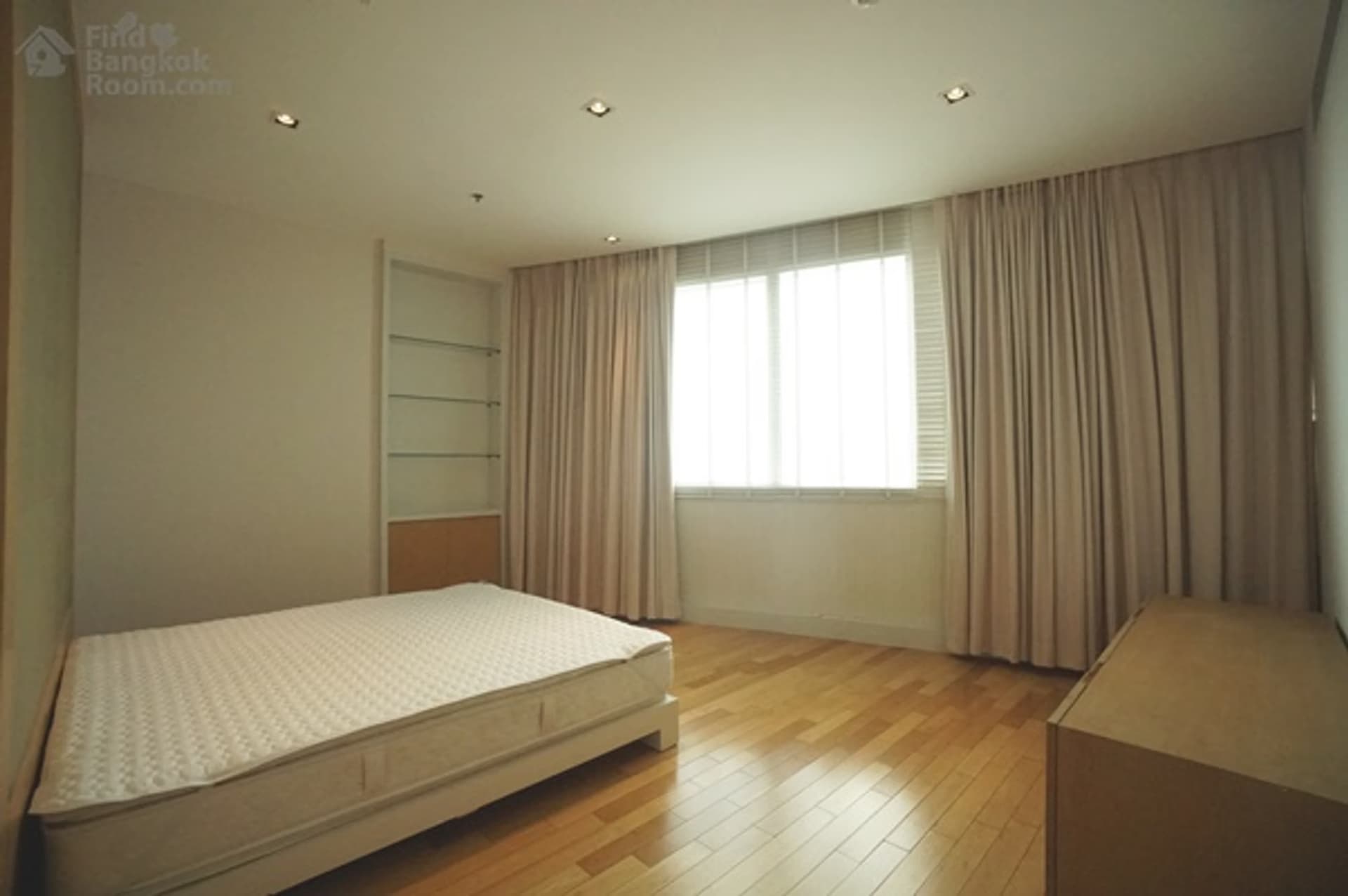 3 ห้องนอน Condo สำหรับ ขายและจำหน่าย ใกล้ Asok BTS - Image 3