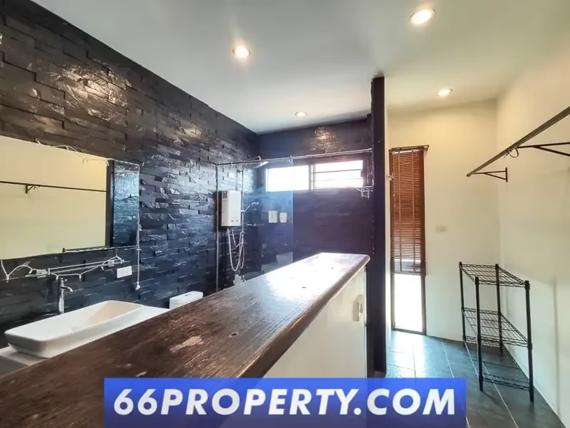 2 Bedroom House - Image 14
