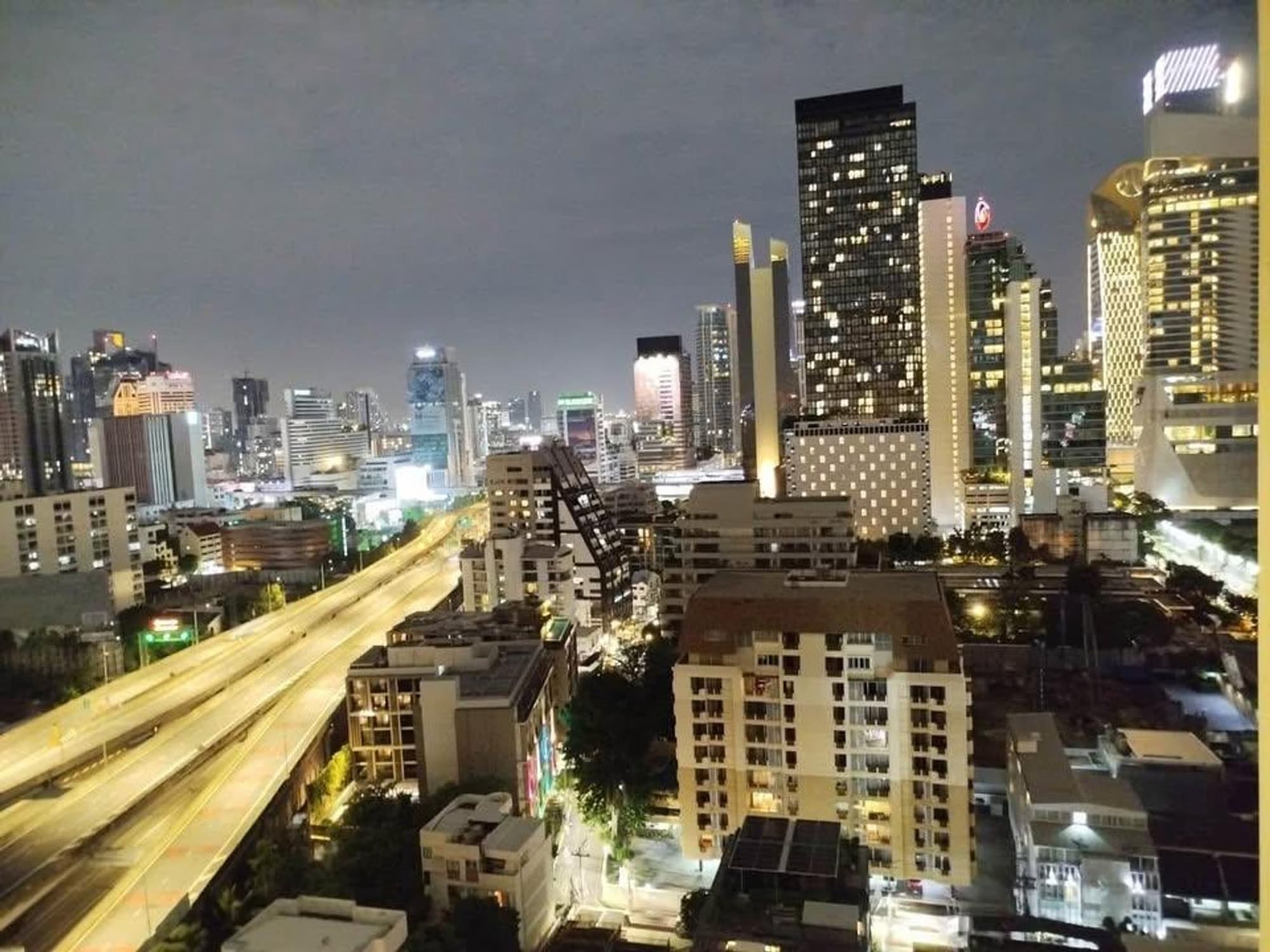 1 ห้องนอน คอนโด สำหรับ ขาย ใน Pathum Wan - Image 5
