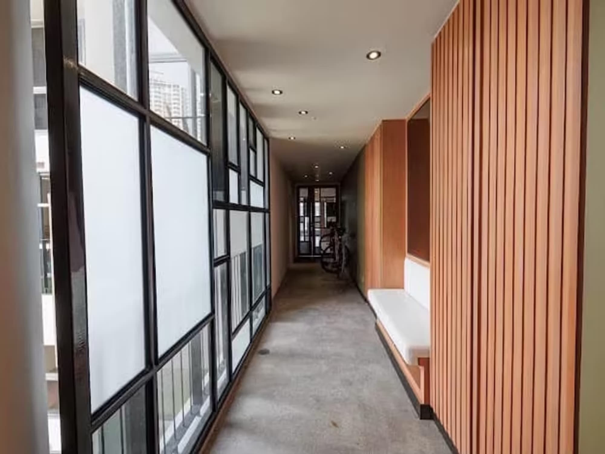 3 Bedroom Condo for Sale - Image 5