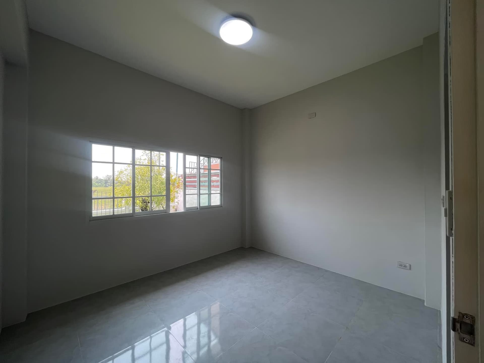  - Image 8