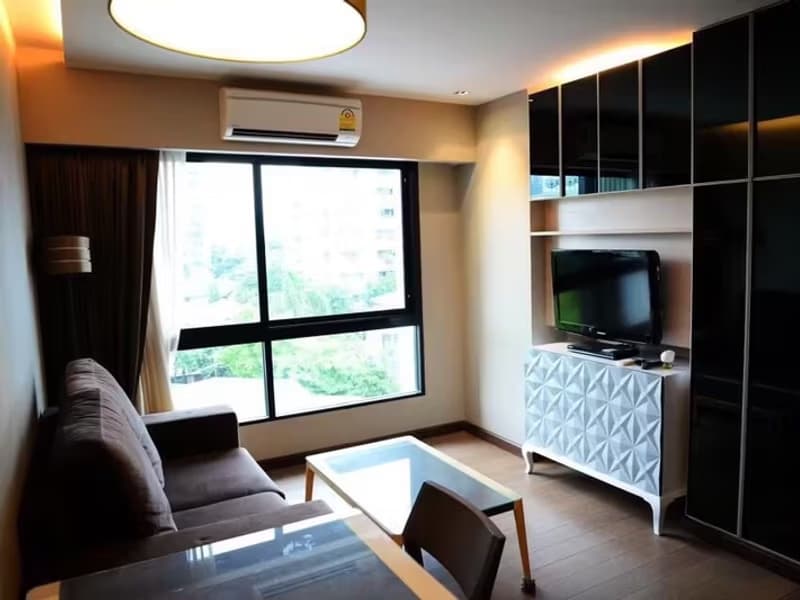 1 Bedroom Condo