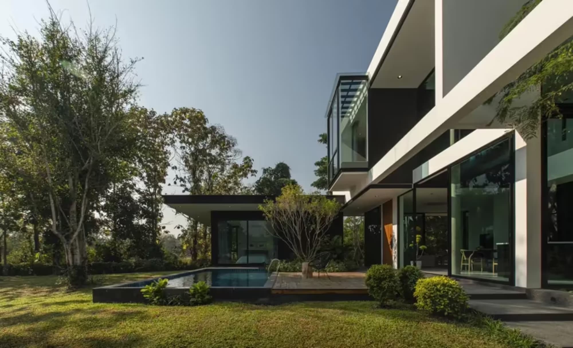 4 Bedroom House - Image 10