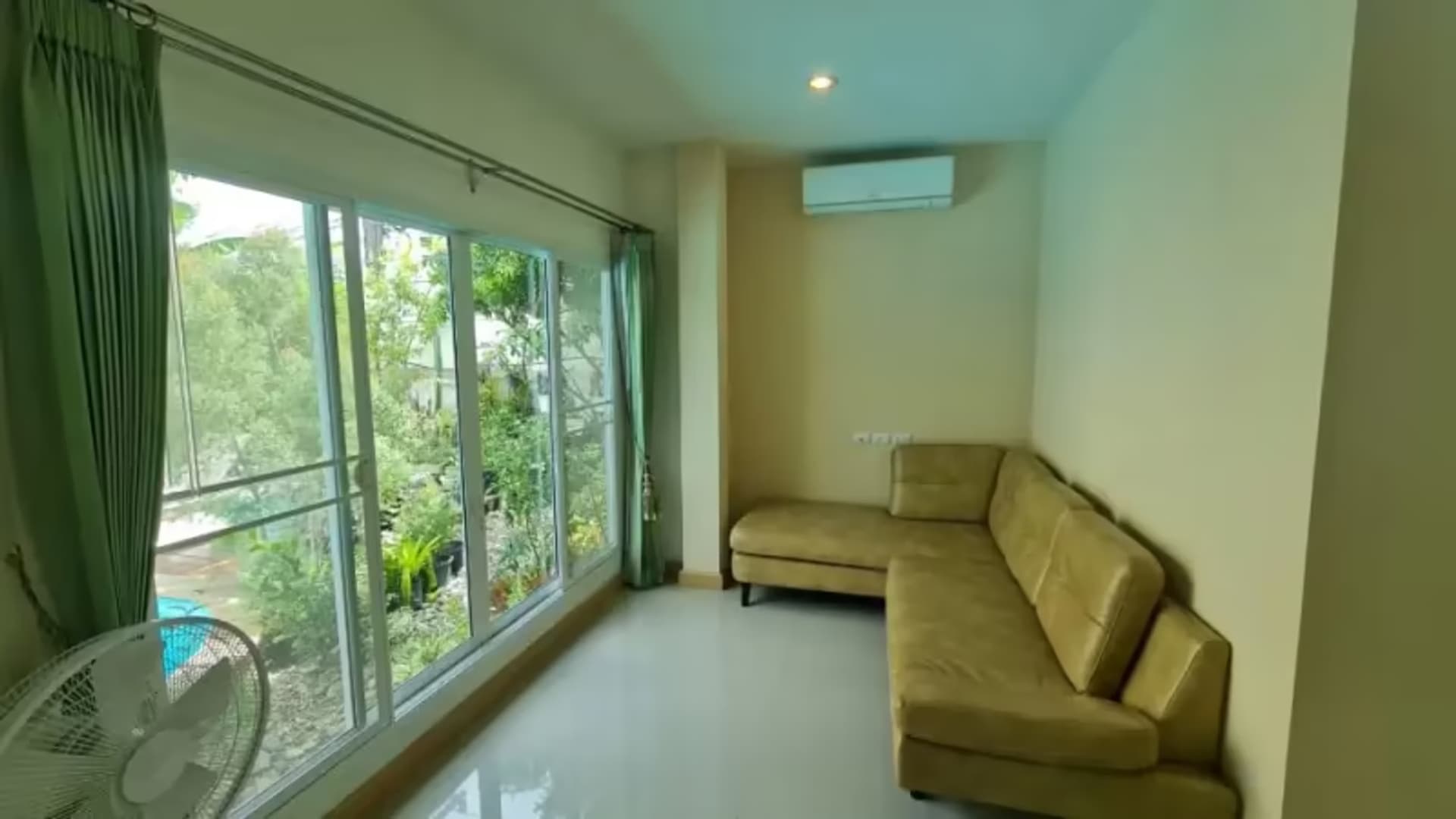 4 Bedroom House - Image 21