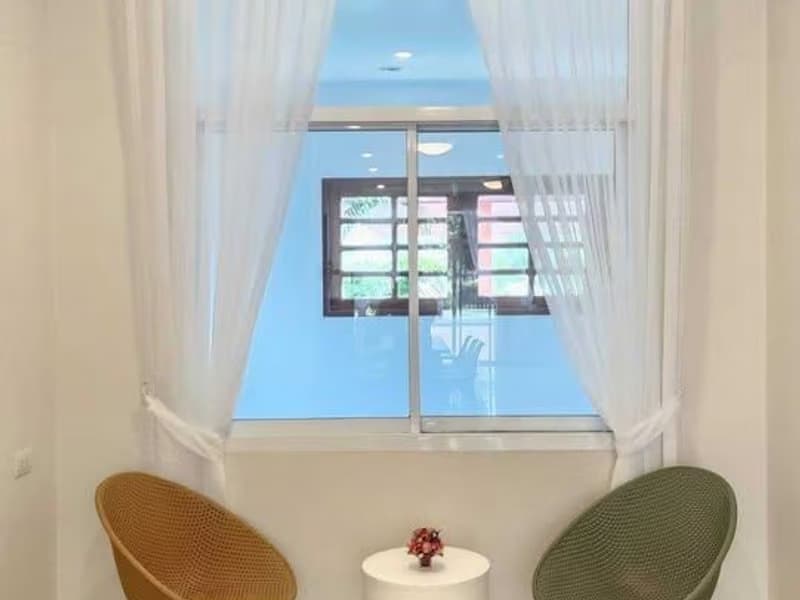 4 Bed Townhouse for Rent and Sale in Hang Dong