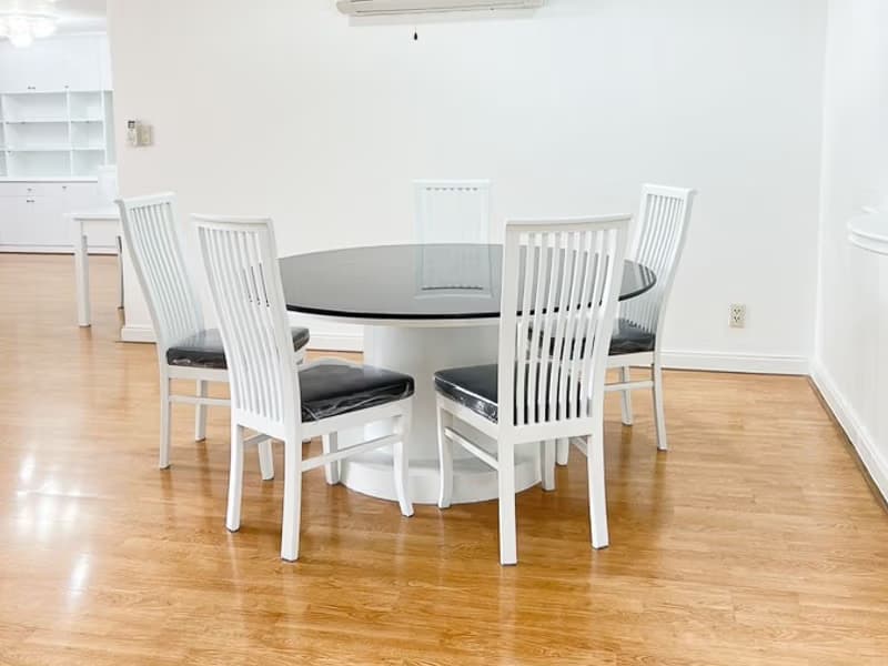 1 Bedroom Condo