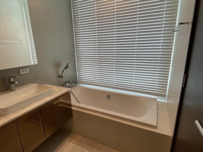 2 Bed Condo for Rent  Near Ratchathewi BTS