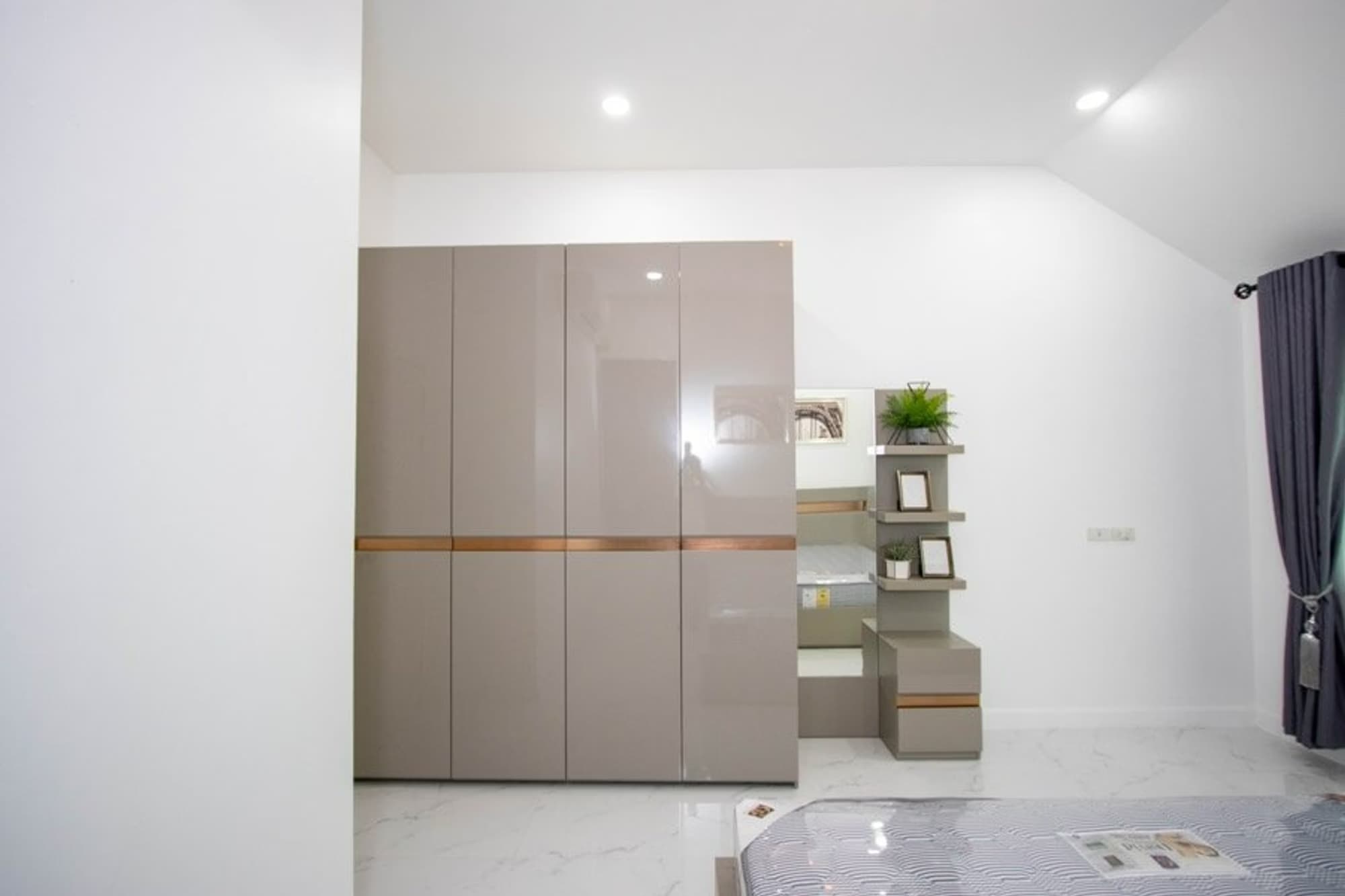 2 Bed House for Rent in Mueang Chiang Mai - Image 11