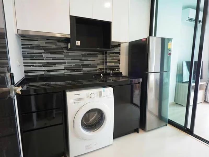 1 Bedroom Condo