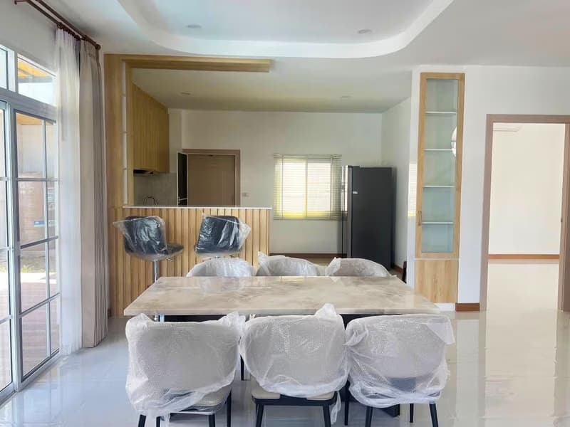 4 Bed House for Rent and Sale in Mueang Chiang Mai