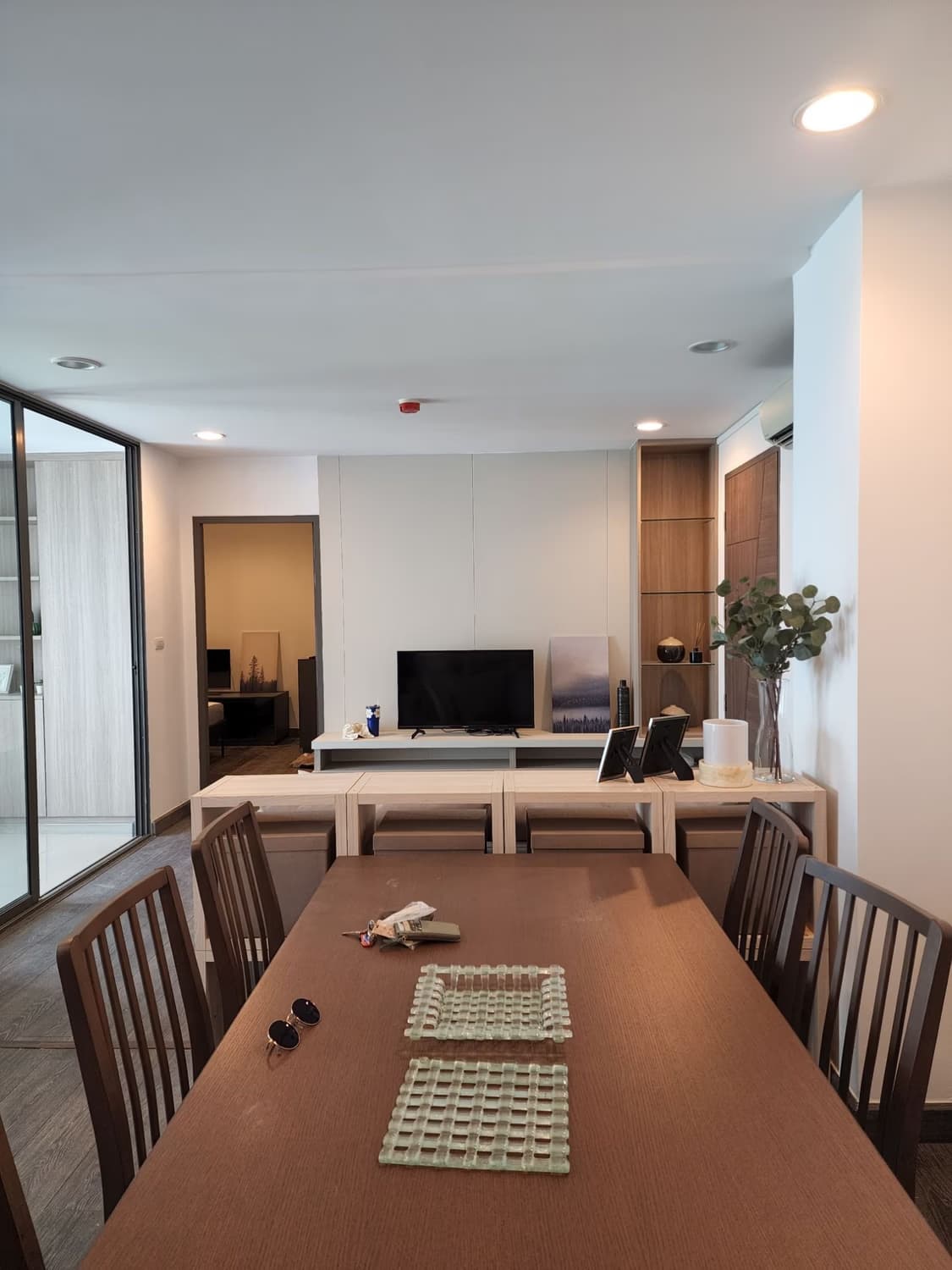 Condo for Rent at Rende Sukhumvit 23 - Image 2