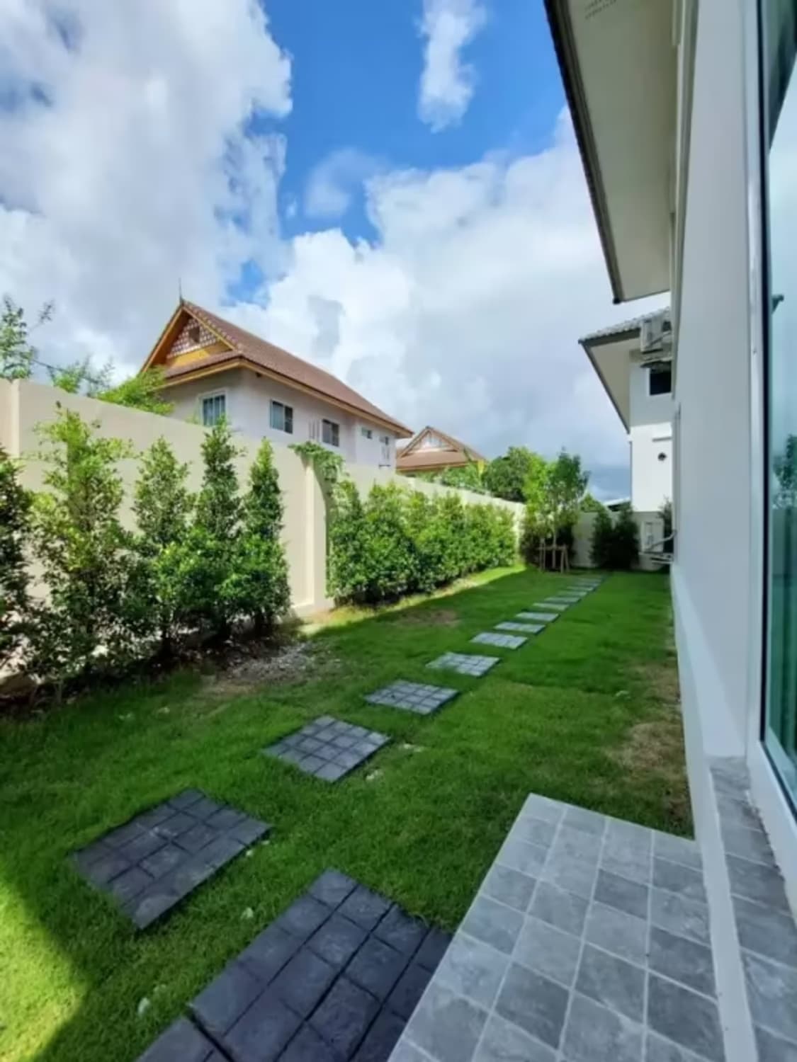 4 Bedroom House - Image 6